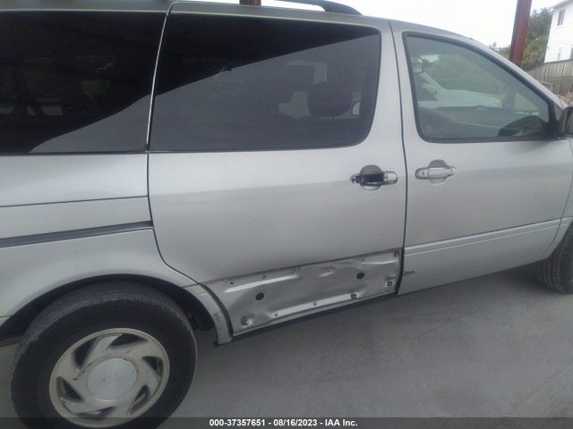 2003 TOYOTA SIENNA LE/XLE VIN: 4T3ZF13C93U536513