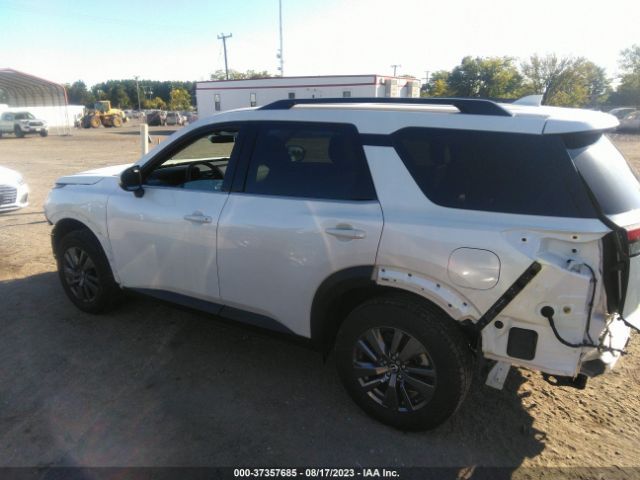 5N1DR3BD3NC237222 Nissan Pathfinder Sv