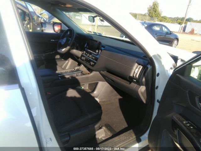 5N1DR3BD3NC237222 Nissan Pathfinder Sv