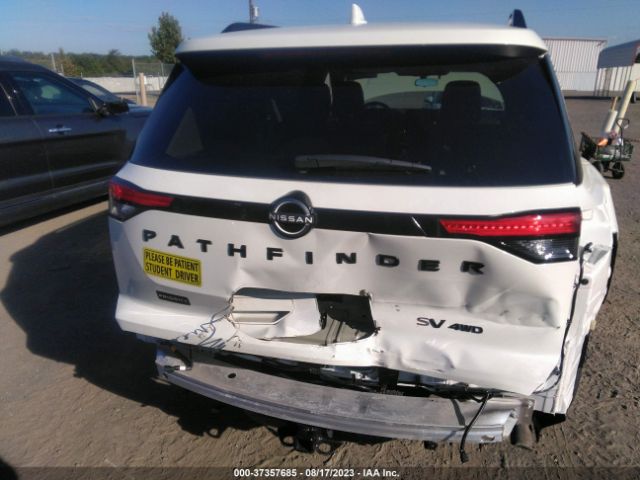 5N1DR3BD3NC237222 Nissan Pathfinder Sv