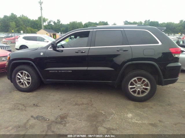 1C4RJFAG7JC195100 Jeep Grand Cherokee Laredo E