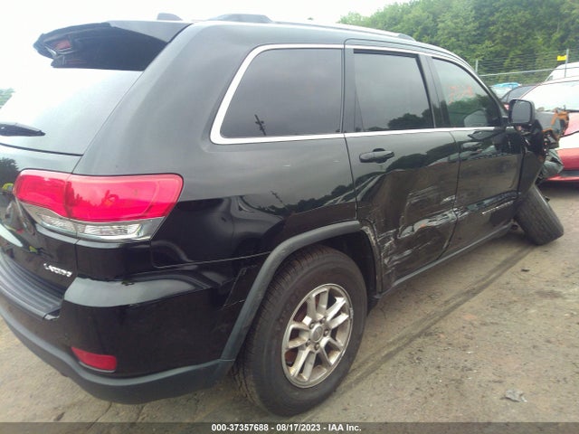 1C4RJFAG7JC195100 Jeep Grand Cherokee Laredo E