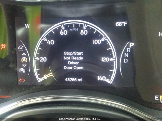 1C4RJFAG7JC195100 Jeep Grand Cherokee Laredo E