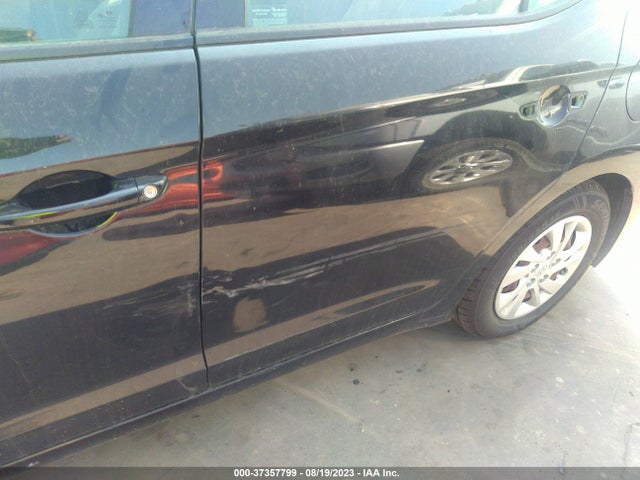 Hyundai ELANTRA SE 2017 5NPD74LF6HH171404 Image 11