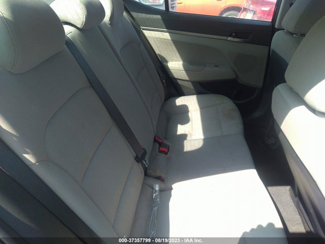 2017 HYUNDAI ELANTRA SE VIN: 5NPD74LF6HH171404