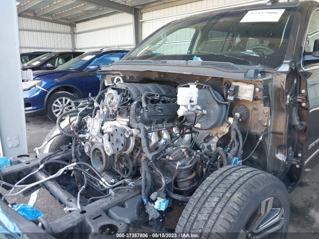 GMC YUKON XL DENALI 2019 1GKS2HKJ2KR202042 Image 10