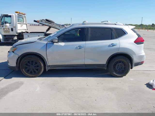 Nissan ROGUE S 2017 JN8AT2MT8HW391181 Image 14