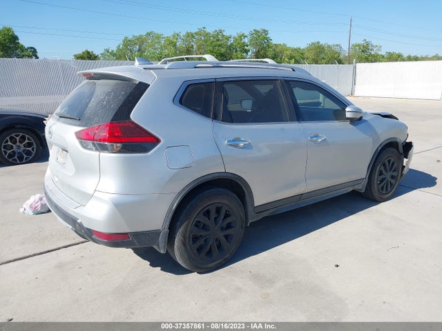 Nissan ROGUE S 2017 JN8AT2MT8HW391181 Image 4