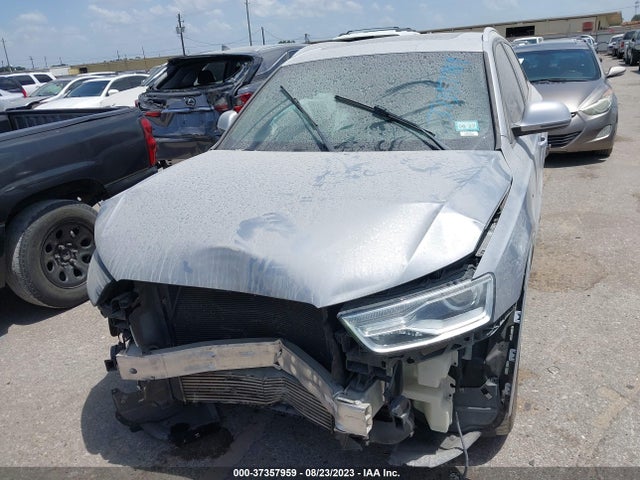 WA1BCCFS3JR010460 Audi Q3 Premium/sport Premium