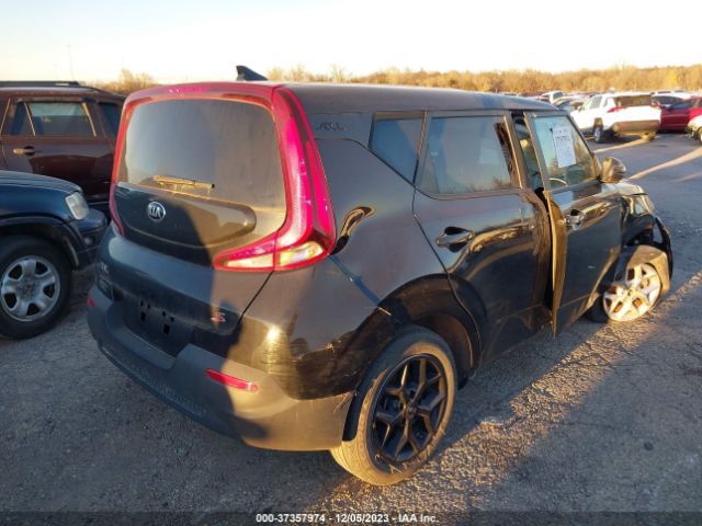 KNDJ23AU0M7771380 KIA SOUL S