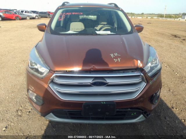 1FMCU9GD3HUE73504 Ford ESCAPE SE