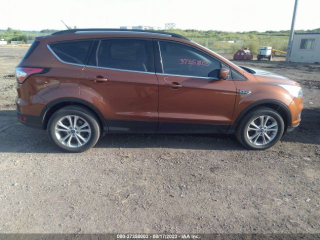 1FMCU9GD3HUE73504 Ford ESCAPE SE