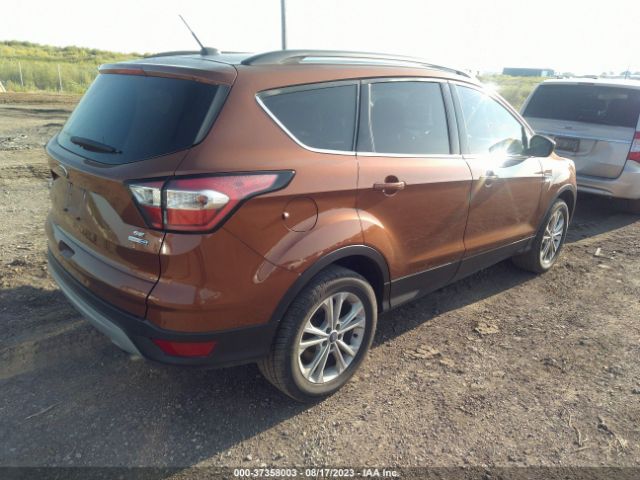 1FMCU9GD3HUE73504 Ford ESCAPE SE