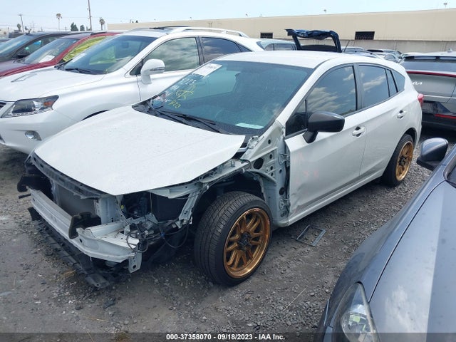 Subaru Impreza 2018 4S3GTAA62J3715246 Image 2
