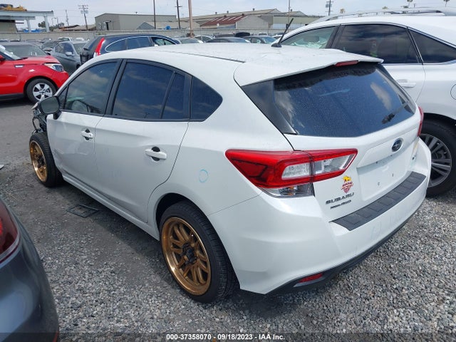 Subaru Impreza 2018 4S3GTAA62J3715246 Image 10
