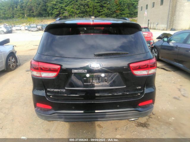 5XYPGDA50KG588605 KIA Sorento Lx V6