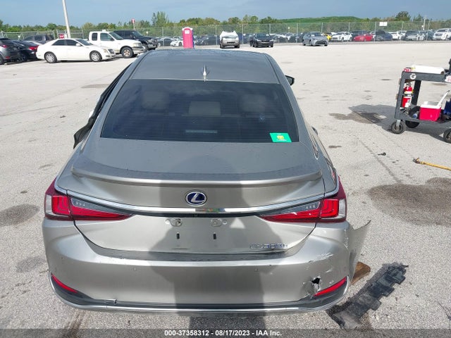 2021 Lexus ES, VIN: 58ADA1C15MU005819