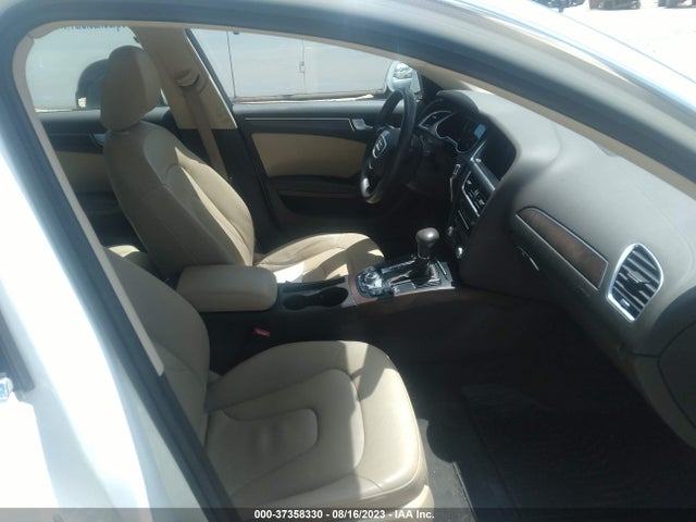 WAUAFAFLXFN014586 Audi A4 PREMIUM