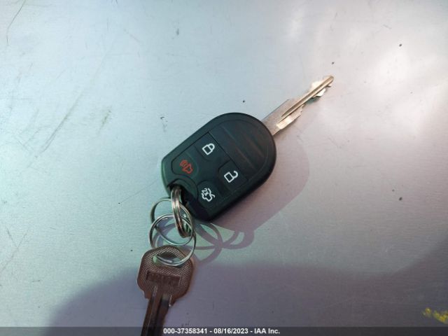 1ZVBP8AM7E5270807 Ford Mustang V6
