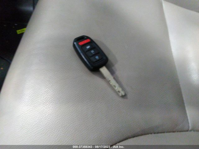 5J6RM4H37FL063857 Honda CR-V LX