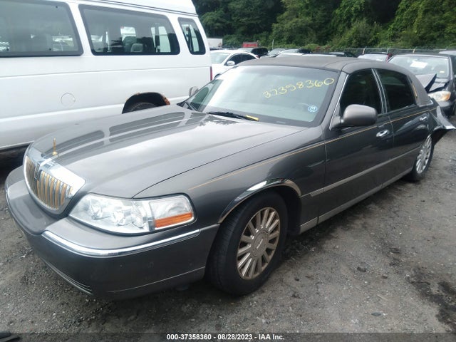 2004 LINCOLN TOWN CAR ULTIMATE VIN: 1LNHM83W34Y612640