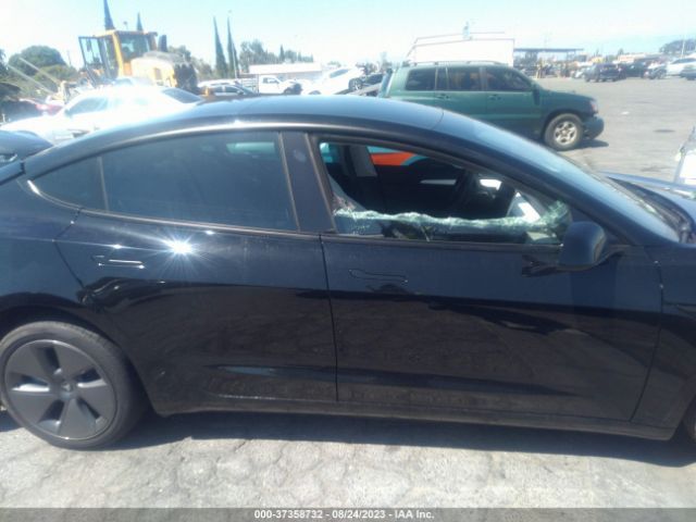 5YJ3E1EA8PF552413 Tesla MODEL 3