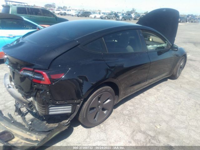 5YJ3E1EA8PF552413 Tesla MODEL 3