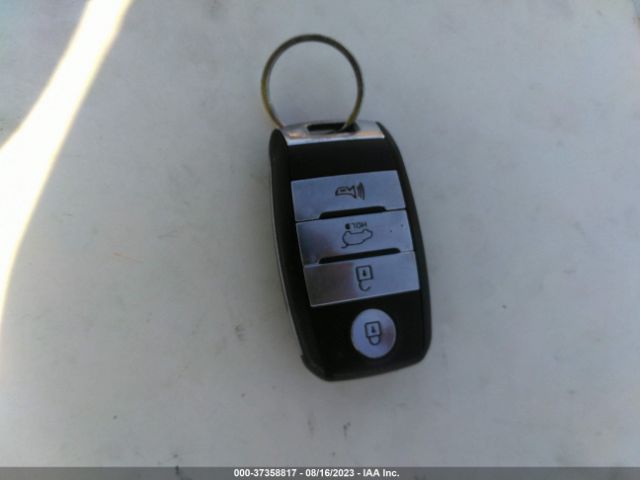 KNDJX3AE7F7003389 KIA Soul Ev +