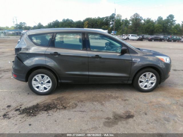 1FMCU0F79FUA37812 Ford ESCAPE S