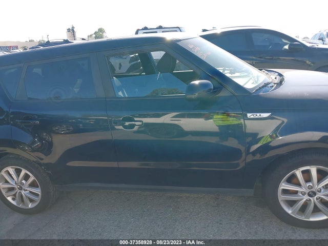 KIA SOUL + 2018 KNDJP3A56J7591164 Image 12