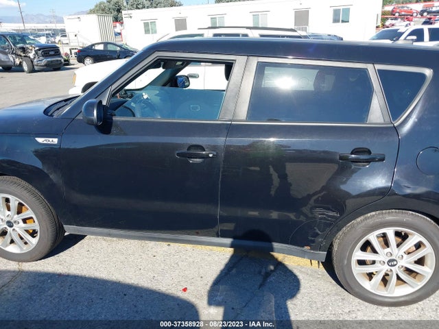 KIA SOUL + 2018 KNDJP3A56J7591164 Image 13