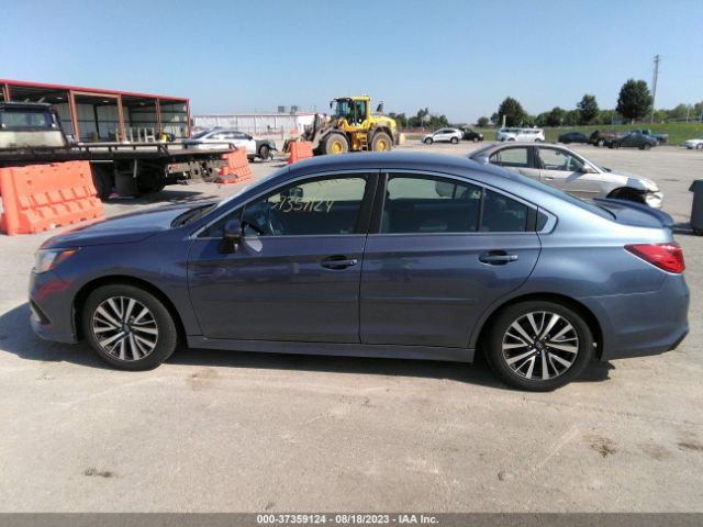 4S3BNAF67J3021407 Subaru Legacy Premium