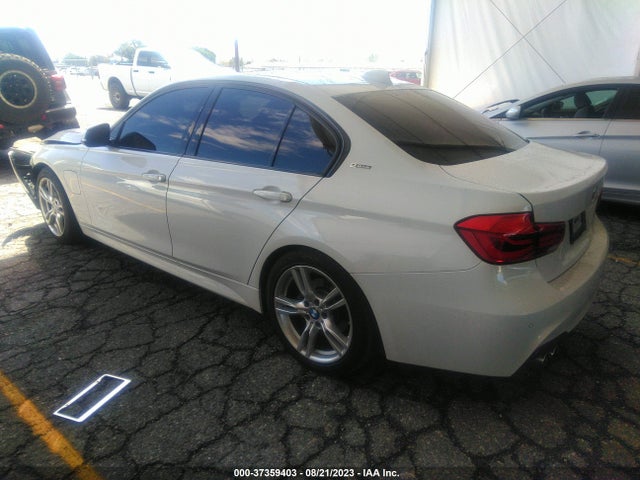 BMW 330e Iperformance 2017 WBA8E1C31HA159225 Image 3