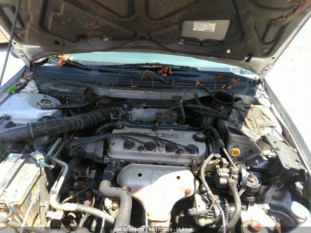 2000 HONDA ACCORD SDN LX VIN: 1HGCG5643YA145153