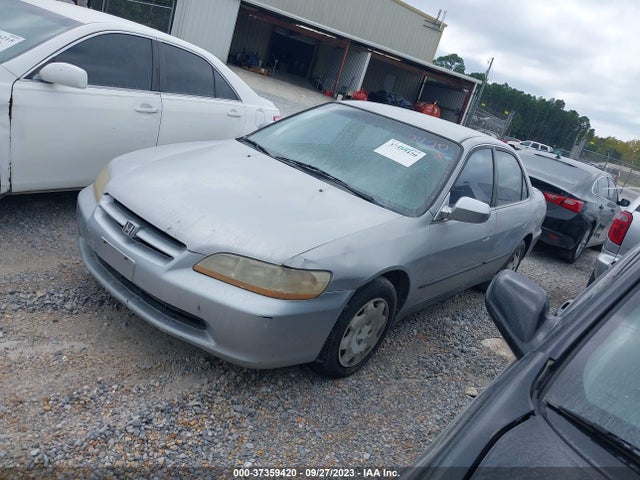 2000 HONDA ACCORD SDN LX VIN: 1HGCG5643YA145153