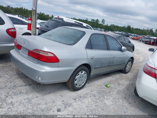 2000 HONDA ACCORD SDN LX VIN: 1HGCG5643YA145153