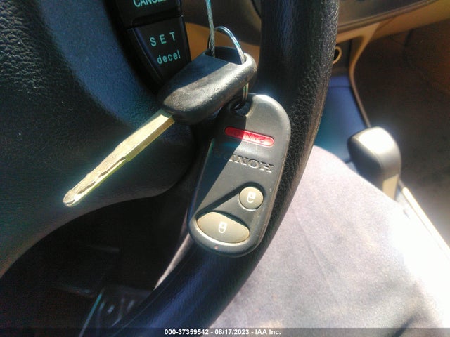 2005 HONDA CIVIC SDN LX VIN: 2HGES16545H622467
