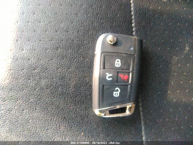 3VV3B7AX7JM039261 Volkswagen Tiguan Sel/se