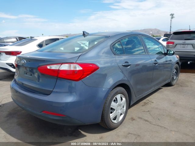KNAFK4A61G5555032 KIA FORTE LX