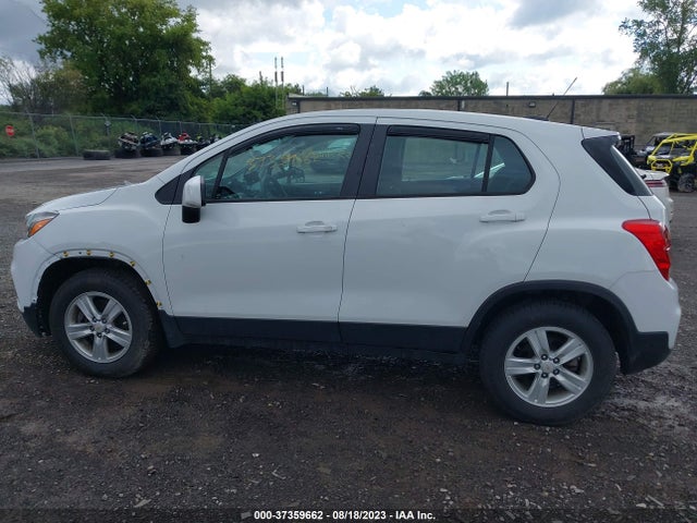 Chevrolet TRAX LS 2018 KL7CJNSB9JB567316 Image 15