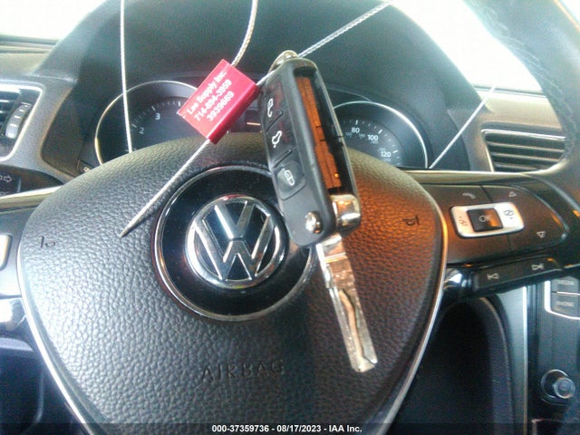 1VWAT7A38GC062815 Volkswagen Passat 1.8t R-line