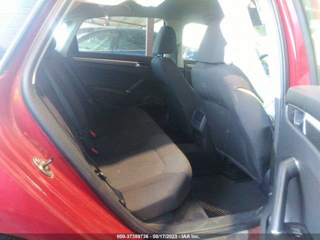 1VWAT7A38GC062815 Volkswagen Passat 1.8t R-line