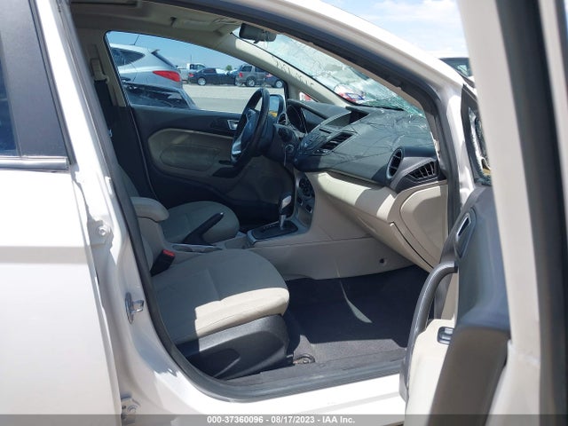 Ford FIESTA SE 2016 3FADP4BJ0GM103376 Image 5