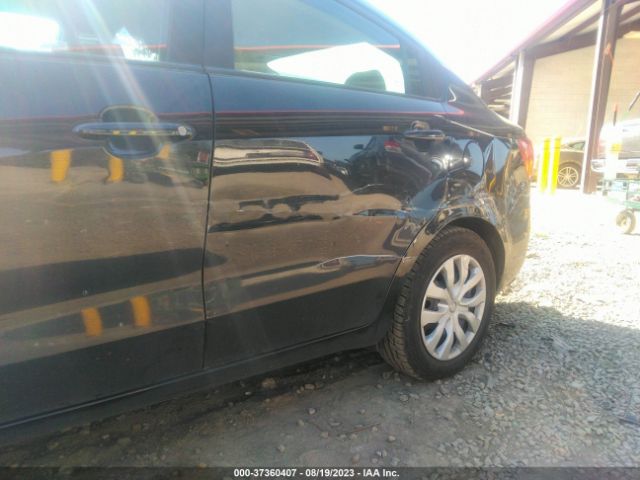 KNADM4A31E6352219 KIA RIO LX