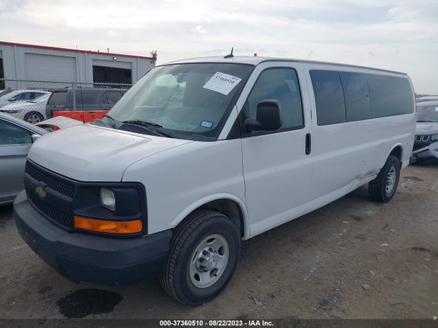 Chevrolet Express Passenger Ls 2015 1GAZGZFF1F1124499 Image 2