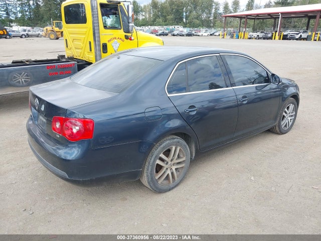 2005 VOLKSWAGEN JETTA SEDAN A5 2.5L VIN: 3VWSF71K35M622318