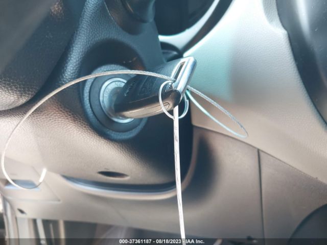 KNDJP3A5XF7214232 KIA SOUL +