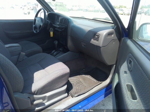 2000 KIA SPORTAGE VIN: KNDJB623XY5628302