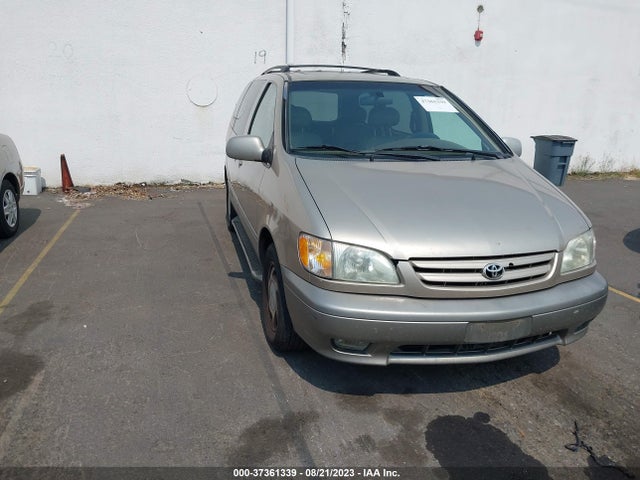 2002 TOYOTA SIENNA LE/XLE VIN: 4T3ZF13C82U477744