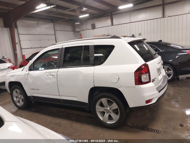 1C4NJDEB2HD168196 Jeep Compass Latitude